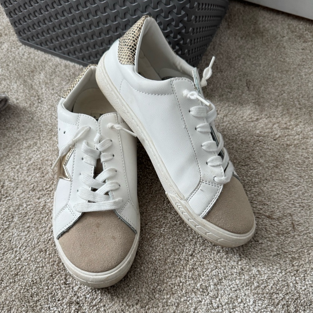 Vintage Havana White and Tan Sneakers